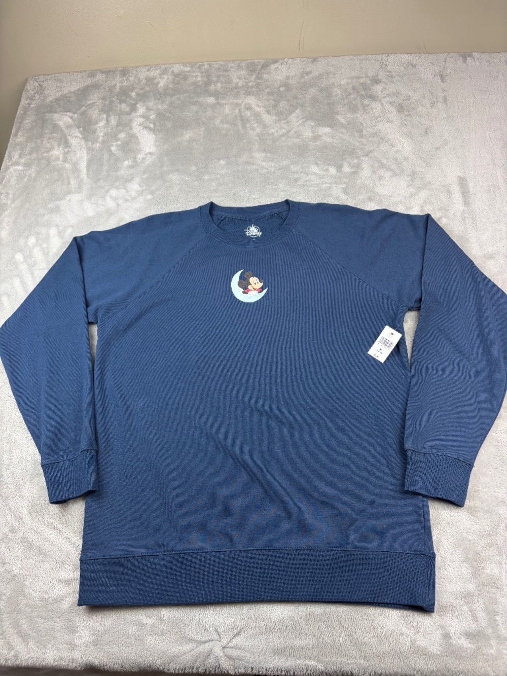Disney Vacation Club Mickey Mouse Long Sleeve Women's Size Medium BRAND NEW